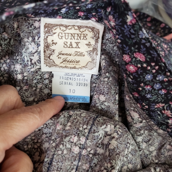 Vintage Gunne Sax Black Floral Print Skirt - Picture 10 of 14